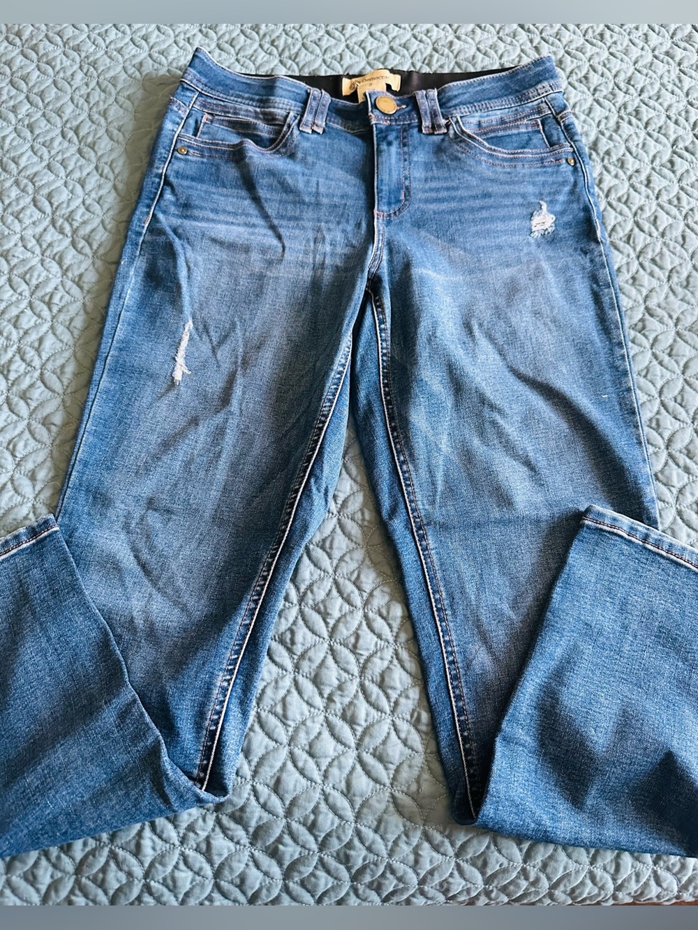 2 Democracy Blue Skinny Jeans with Light Distressing